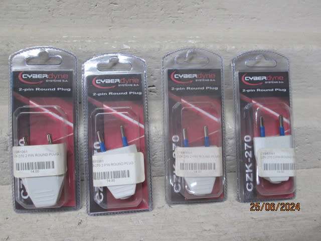 HO SCALE - TRAIN LAYOUT ACCESSORIES