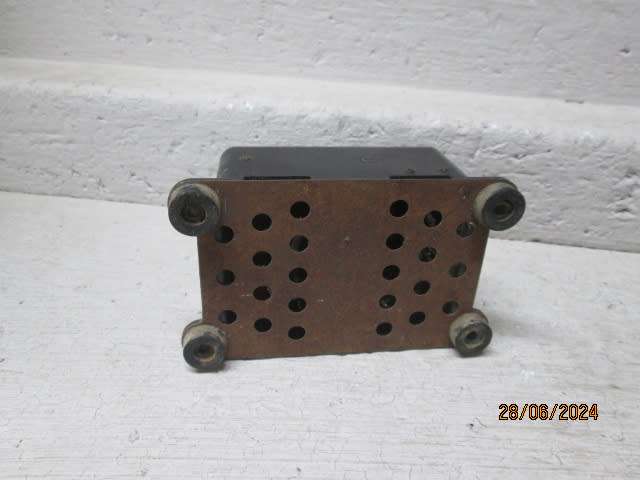 OO SCALE - TRIANG - CONTROLLER-  (MADE IN SOUTH AFRICA)