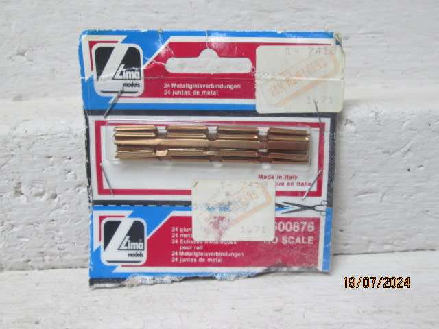 HO / OO SCALE - LIMA - RAIL CONNECTORS - X24 - BOXED