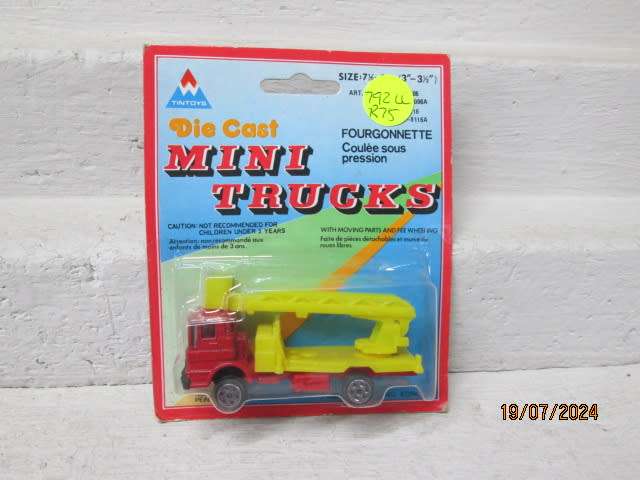TIN TOYS - CHERRY PICKER TRUCK - BOXED