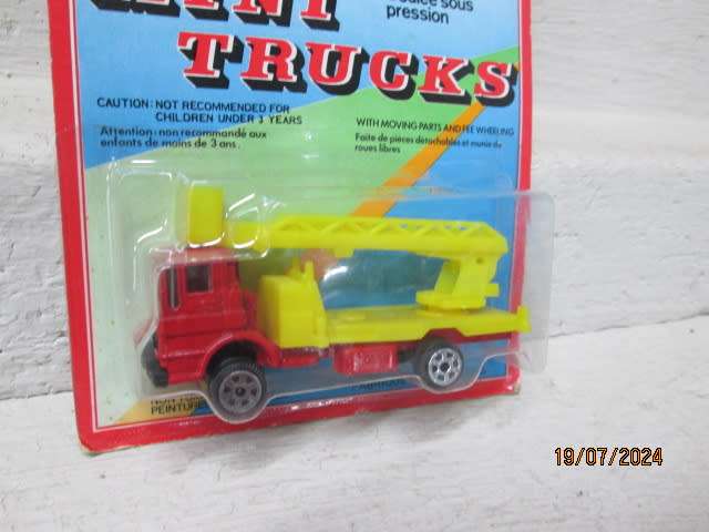 TIN TOYS - CHERRY PICKER TRUCK - BOXED
