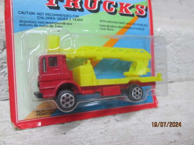 TIN TOYS - CHERRY PICKER TRUCK - BOXED