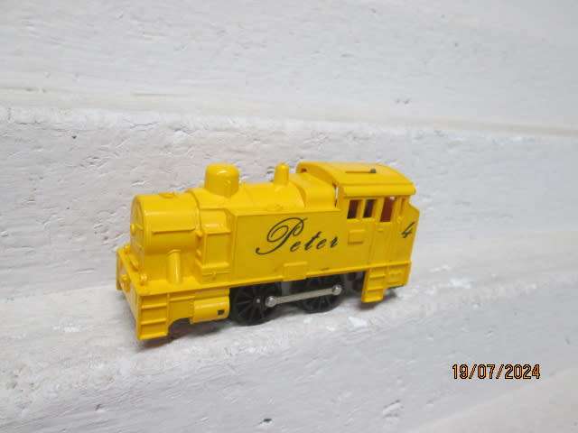 OO SCALE - HORNBY - CLOCKWORK - TRAIN SET - BOXED