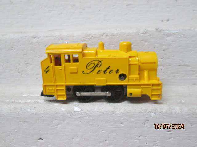 OO SCALE - HORNBY - CLOCKWORK - TRAIN SET - BOXED
