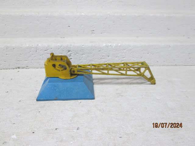 DIE CAST - DINKY TOYS - GOODS YARD CRANE - NO.752