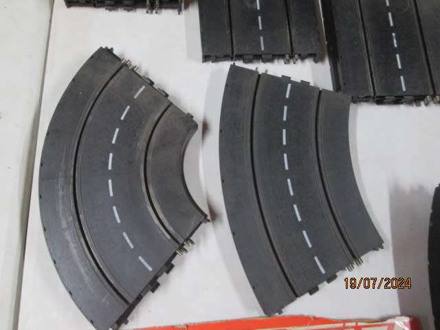 SLOT CAR TRACK - MARKLIN - SPRINT TRACK - X24 PIECES
