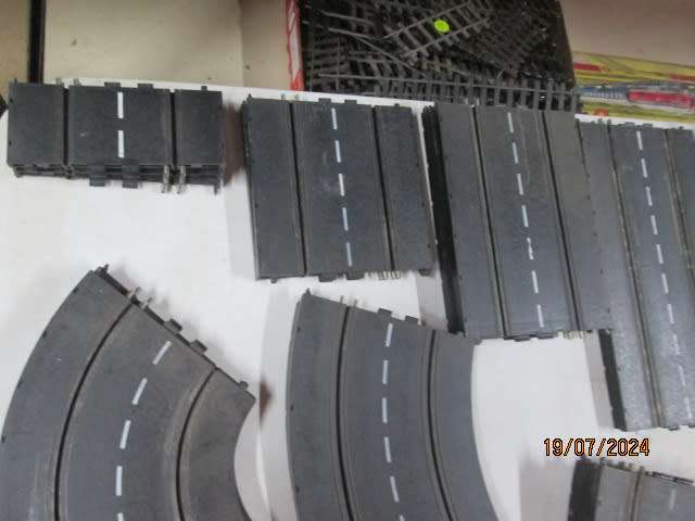 SLOT CAR TRACK - MARKLIN - SPRINT TRACK - X24 PIECES