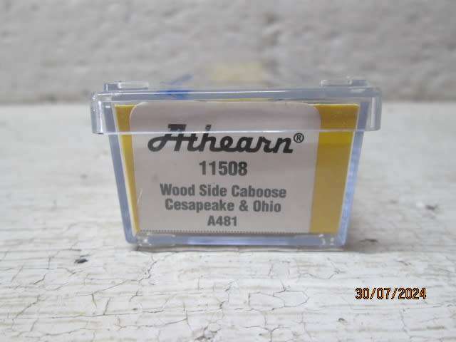 N SCALE - ATHEARN - CESAPEAKE & OHIO CABOOSE - BOXED