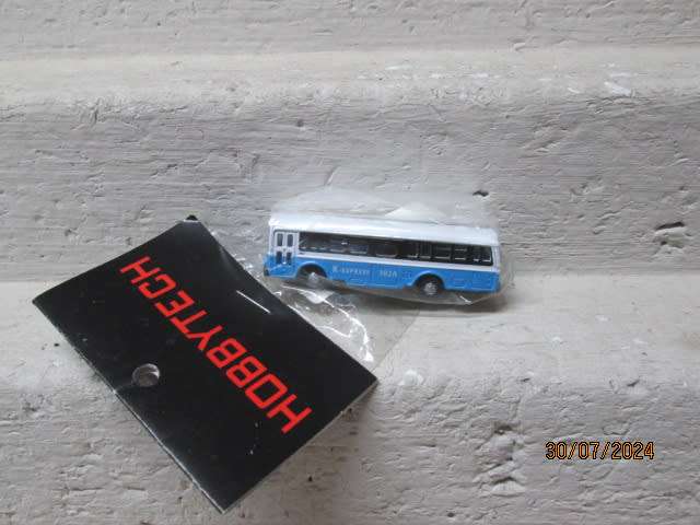 N SCALE - EXPRESS BUS