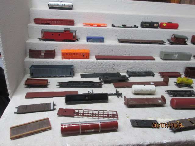 HO / OO SCALE - SCRAPYARD