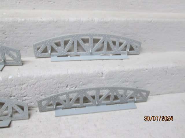 HO SCALE - BRIDGE SIDES - X6