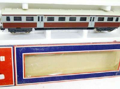 HO - SAR LIMA PRETORIA COACH - WHITE ROOF