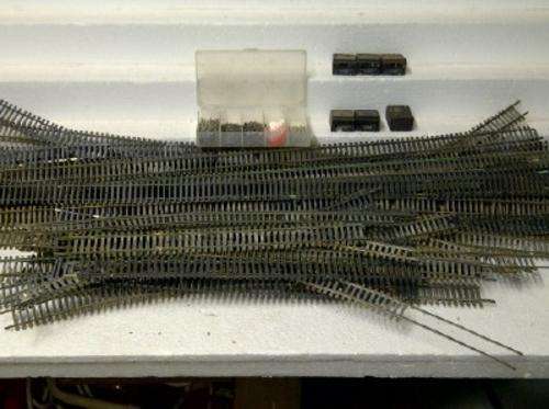 ROCO TRACK AND EQUIPMENT - HO