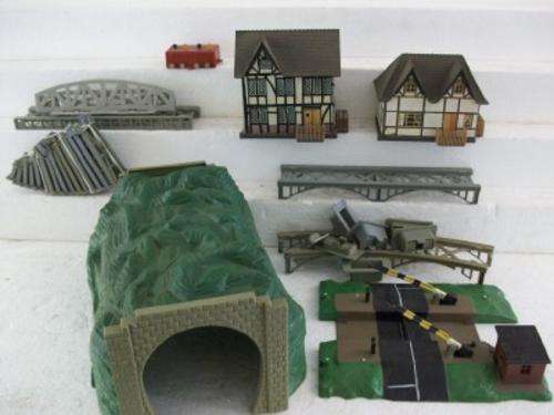 LIMA ACCESSORIES LOT 2