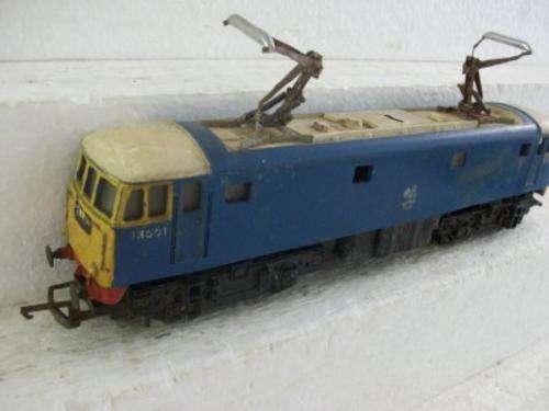 TRI-ANG OO ELECTRIC LOCO R753 NO.1