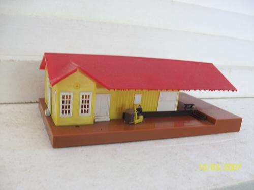 BACHMANN HO STATION BUILDING