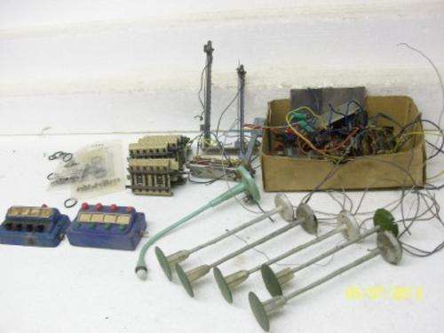 MARKLIN EQUIPMENT LOT 255