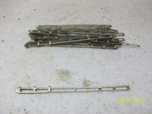 HO/OO TRI-ANG CATENARY 100MM (EACH) OVERHEAD LOT 266