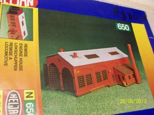 N SCALE HELJAN DOUBLE ENGINE SHED LOT 192