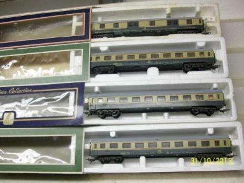 LIMA HO FS COACHES X4 LOT 24