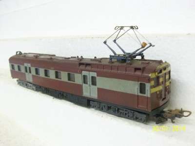 SAR HO LIMA SUBURBAN LOCO LOT 893