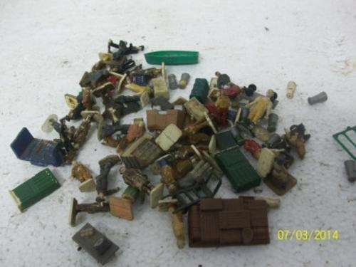 HO /00 X40 PEOPLE + GOODS LOT 628
