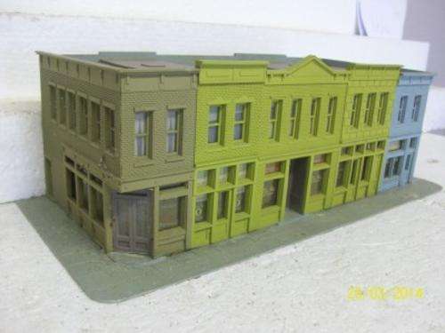 HO APARTMENT BLOCK WITH SHOPS LOT 164