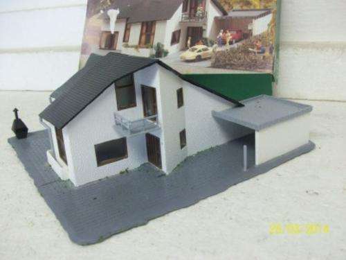 HELJAN HO LARGE HOUSE AND GARAGE LOT 166