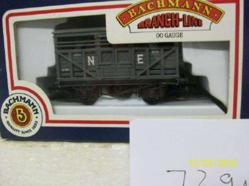 OO BACHMANN 10TON CATTLE WAGON NE LOT 739A