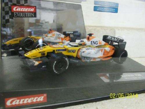 1:32 SCALE CARRERA  - RENAULT R28 F1 CAR -  LOT 397 B