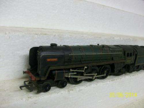 OO SCALE TRI-ANG  "BRITANNIA"  STEAM LOCO 4-6-2  - LOT 644 B