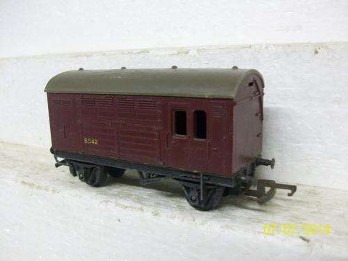 OO SCALE  TRI-ANG GUARDVAN -  LOT 736 B