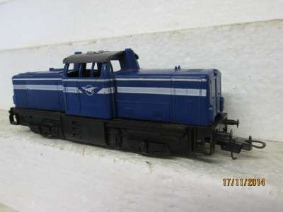 HO SCALE : SAR LIMA BLUE EXPRESS DIESEL LOCO -  LOT 905C
