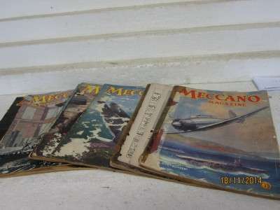 MECCANO MAGAZINES x 10 - LOT 935 C