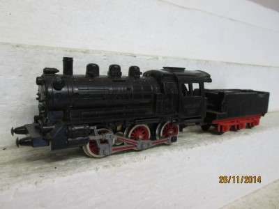 HO SCALE :  LIMA 0-6-0 STEAM LOCOMOTIVE -  LOT 5 D