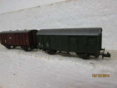 N SCALE : ROCO x2 BOX CARS -  LOT 142 D