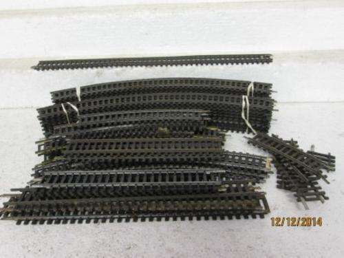 HO/OO SCALE : HORNBY TRACK & EQUIPMENT -  LOT 210 D
