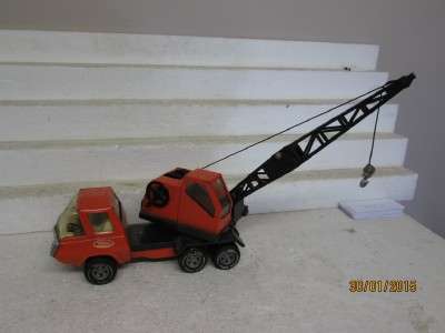 1:18 SCALE TONKA CRANE -  LOT 610 D