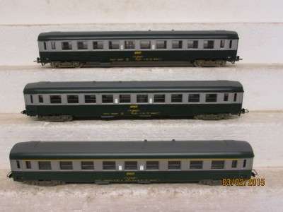 HO SCALE : JOUEF x3 SNCF COACHES - LOT 733 D