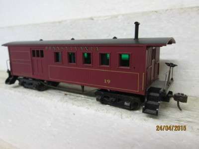 HO SCALE : MANTUA PENNSYLVANIA OLD TIMER BAGGAGE CAR  -  LOT 20 E