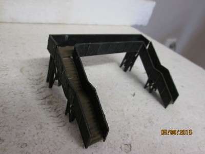 N SCALE PEDESTRIAN BRIDGE - LOT  310 E