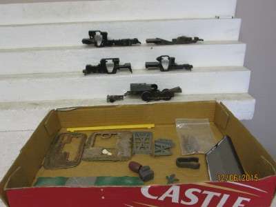 OO/HO SCALE : SPARES - LOT  411 E