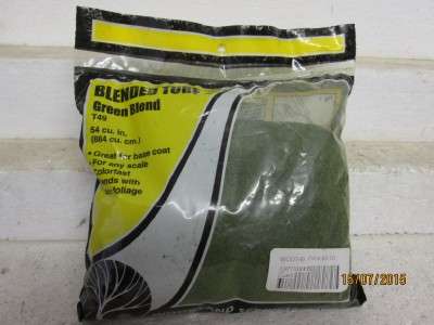 HO SCALE WOODLAND SCENIC BLENDED TURF GREEN  BLEND T49 -  LOT 584E