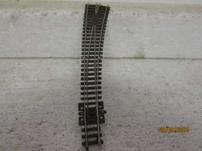 N SCALE : PECO CURVED RIGHT HAND POINT - LOT 542F