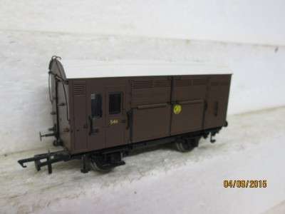 OO SCALE : HORNBY GWR HORSE BOX - LOT 616F
