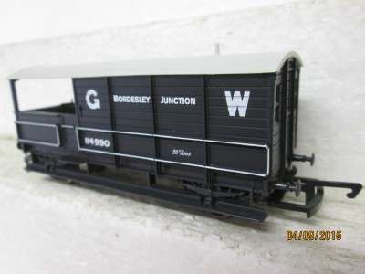 OO SCALE : HORNBY 20T GW BRAKE VAN - LOT 618F