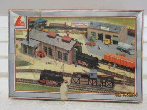 HO SCALE LIMA INDUSTRIAL BUILDINGS x3 - LOT 907F