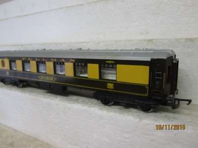 OO SCALE HORNBY PULLMAN LUCILLE COACH - LOT 459G