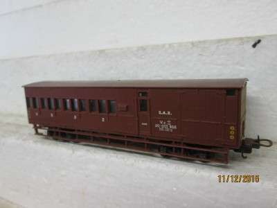 HO SCALE LIMA SAR : V8 GUARD VAN - LOT 740G