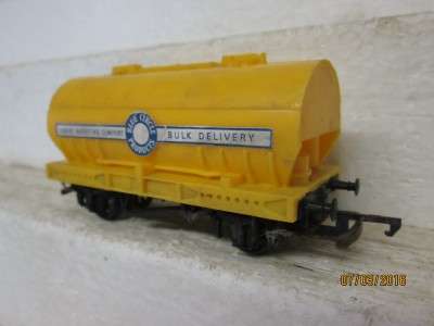 OO SCALE : HORNBY CEMENT TANKER - LOT 387H
